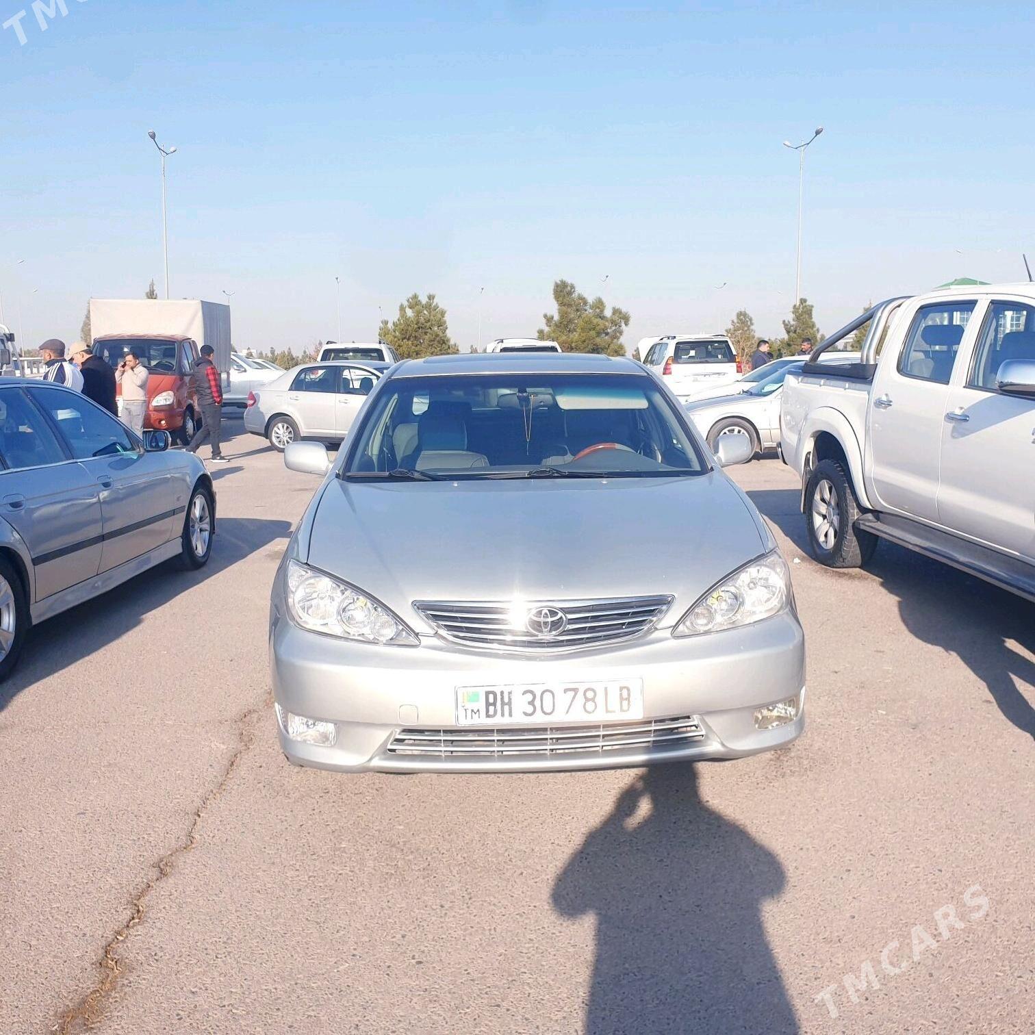 Toyota Camry 2003 - 170 000 TMT - Çärjew - img 4