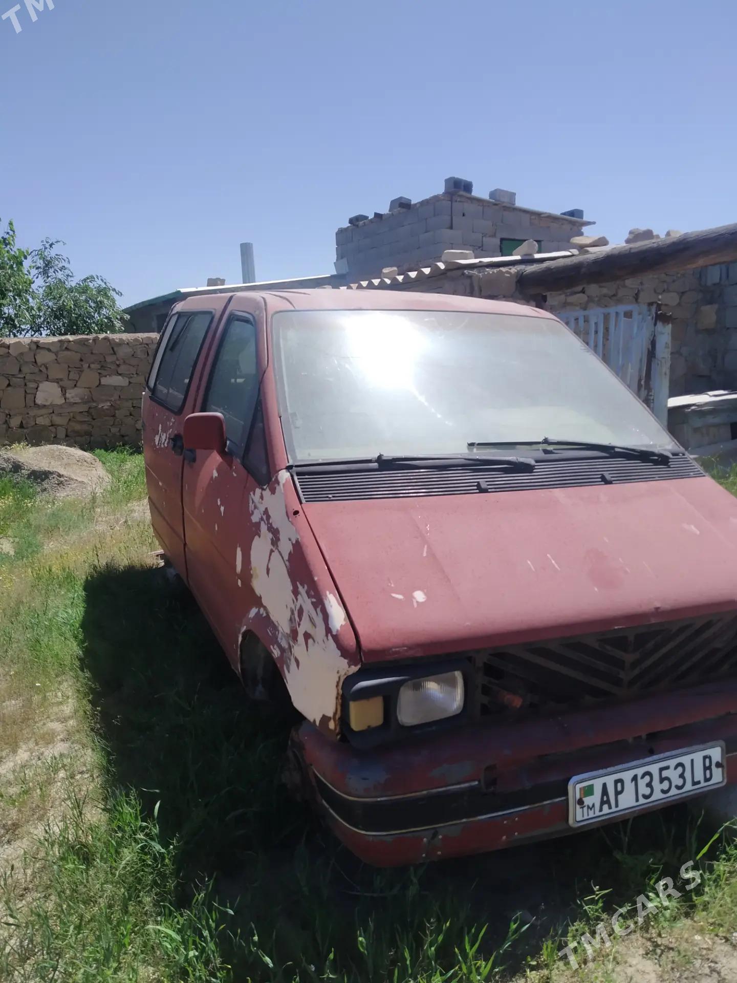 Ford Aerostar 1991 - 4 000 TMT - Magdanly - img 1