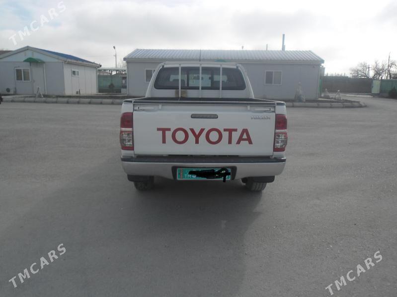 Toyota Hilux 2013 - 254 800 TMT - Hazar - img 2