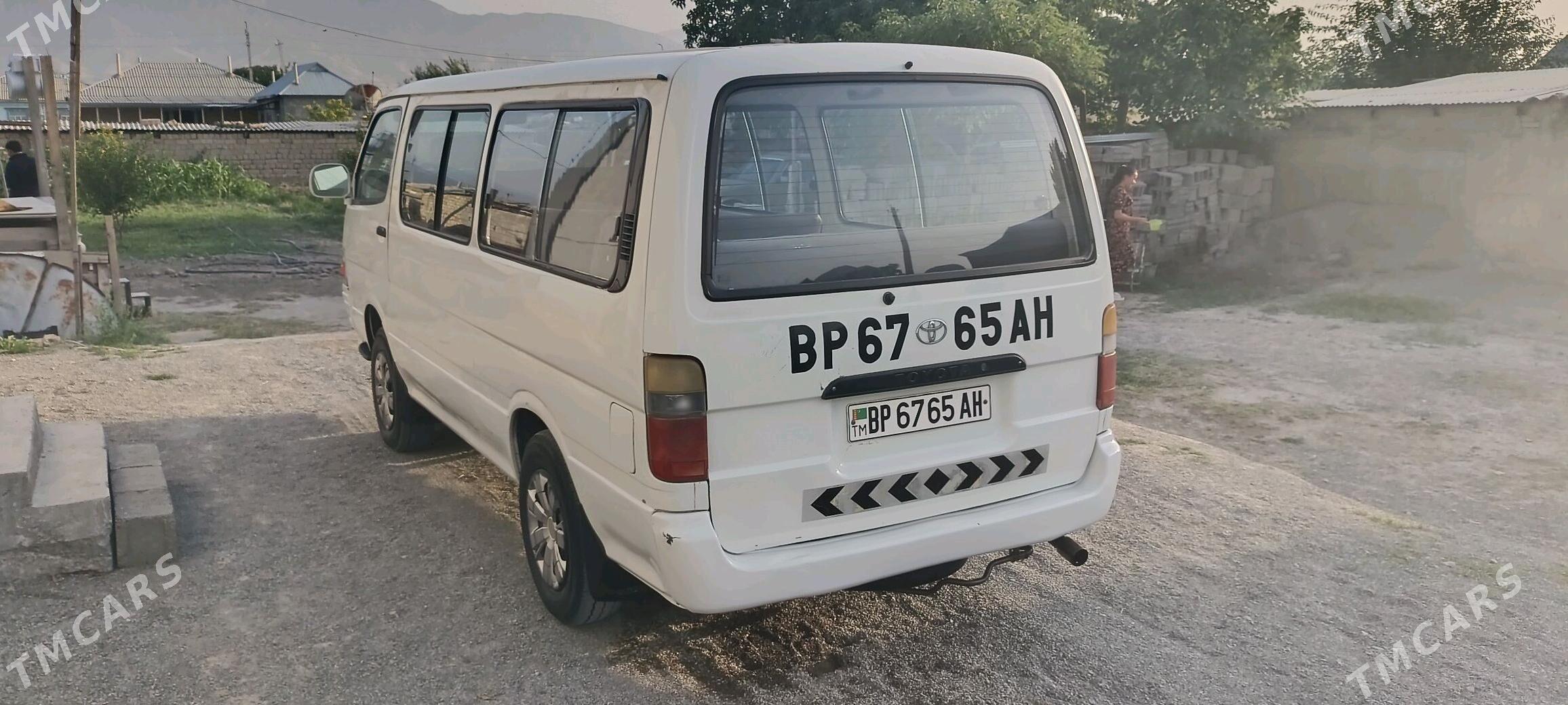 Toyota Hiace 2003 - 120 000 TMT - Гёкдепе - img 3