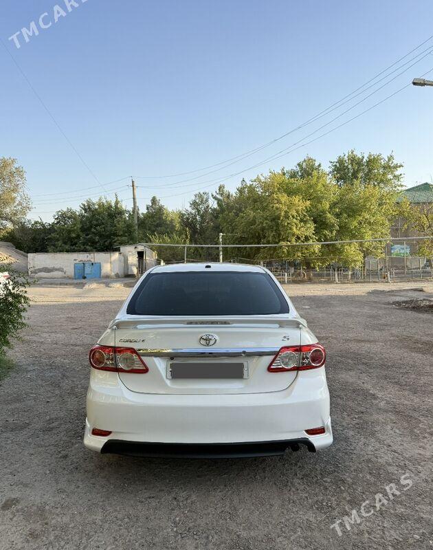 Toyota Corolla 2013 - 190 000 TMT - Мары - img 2