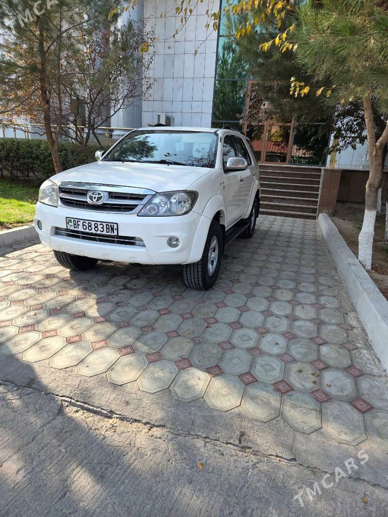 Toyota Fortuner 2008 - 300 000 TMT - Türkmenbaşy - img 2