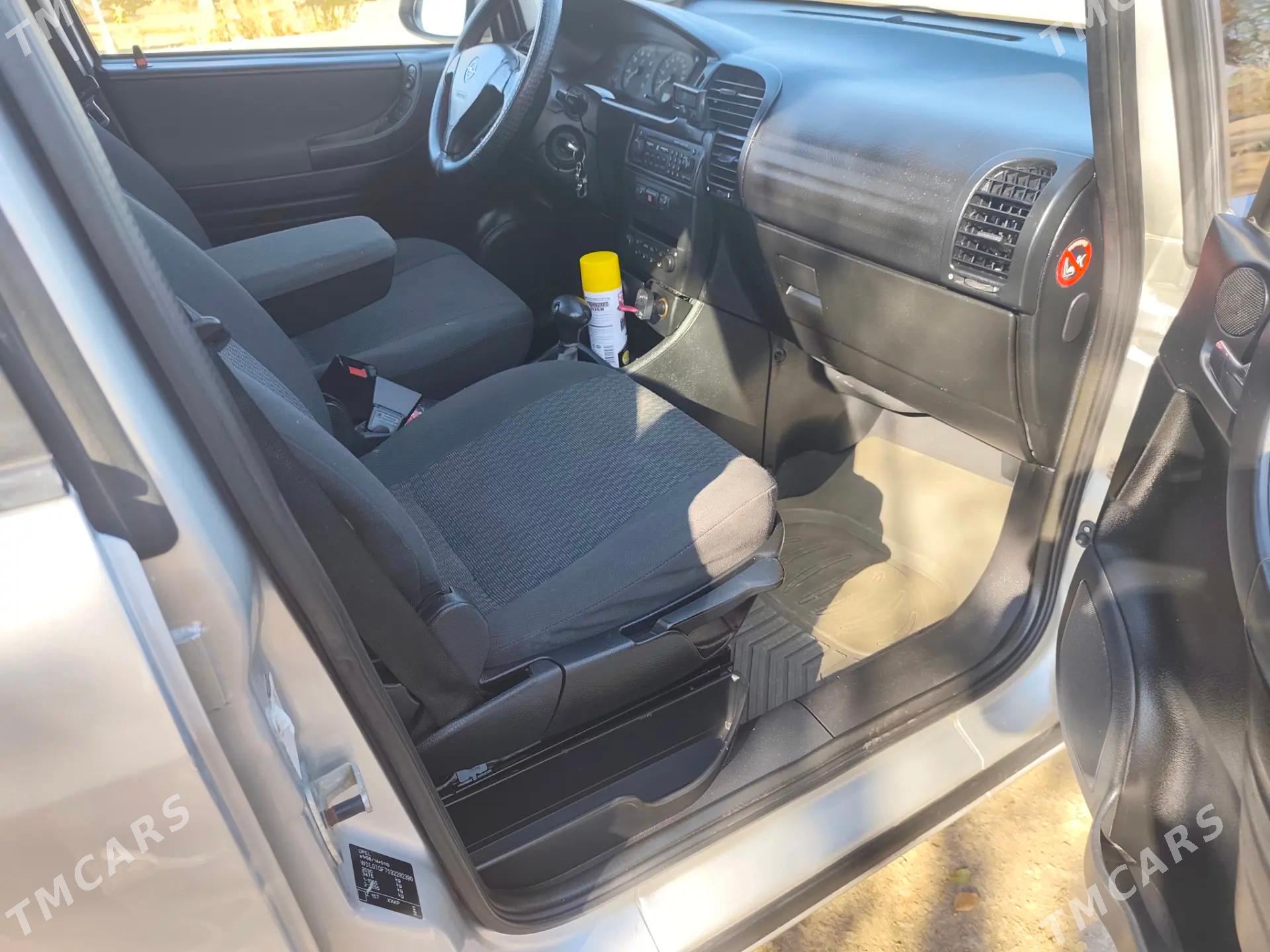 Opel Zafira 2003 - 112 000 TMT - Дашогуз - img 5