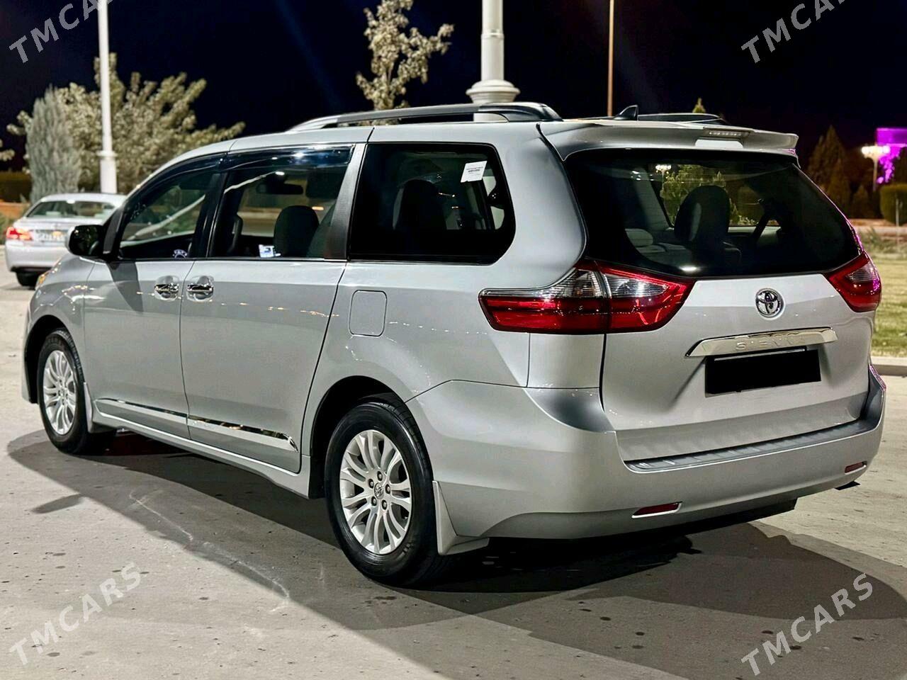 Toyota Sienna 2020 - 435 000 TMT - Дашогуз - img 4
