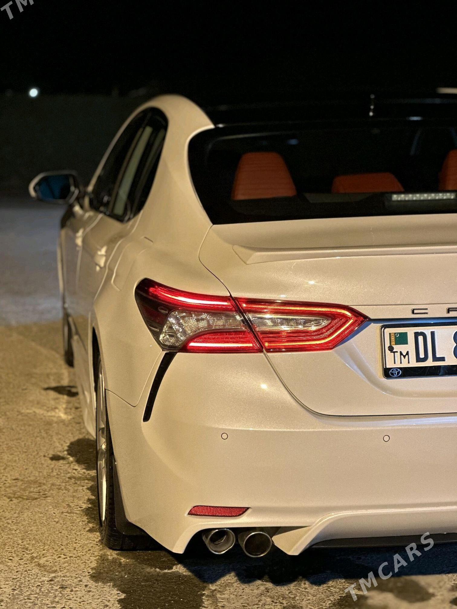 Toyota Camry 2018 - 375 000 TMT - Büzmeýin GRES - img 2