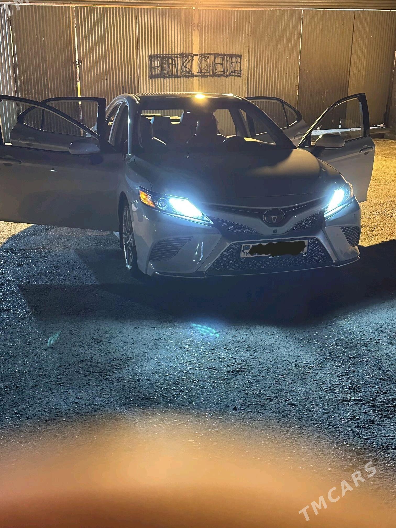 Toyota Camry 2018 - 375 000 TMT - Büzmeýin GRES - img 3