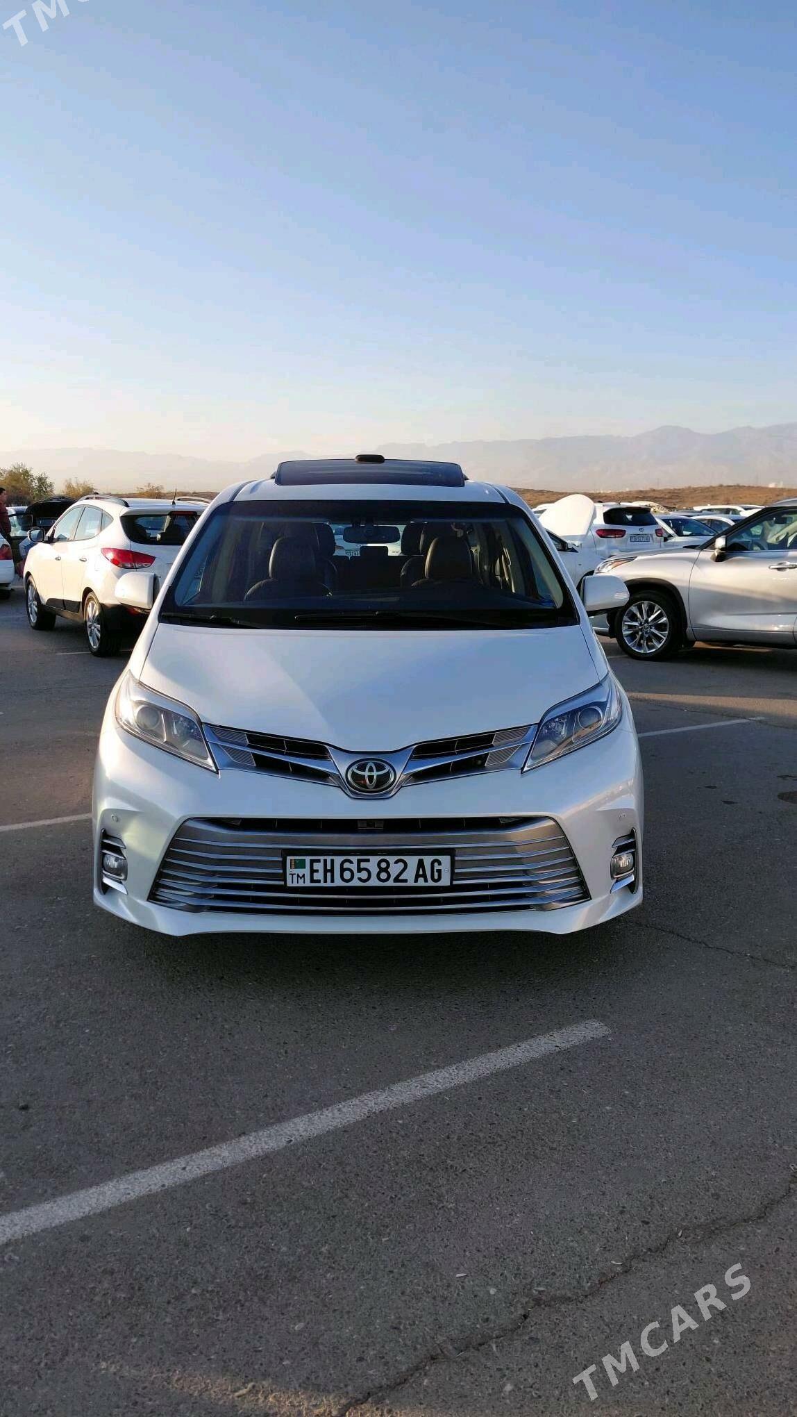 Toyota Sienna 2019 - 620 000 TMT - Ашхабад - img 1