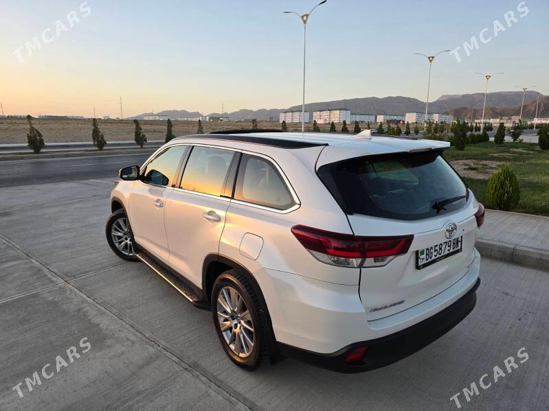 Toyota Highlander 2019 - 450 000 TMT - Балканабат - img 2