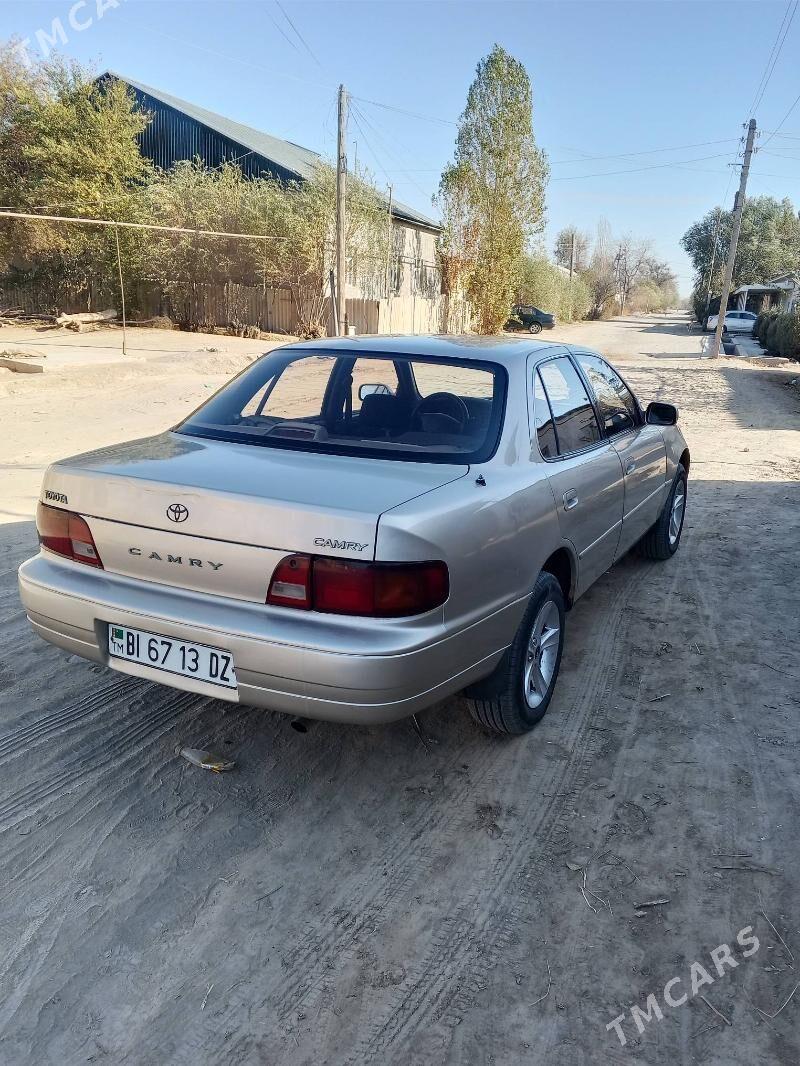Toyota Camry 1995 - 80 000 TMT - Кёнеургенч - img 3