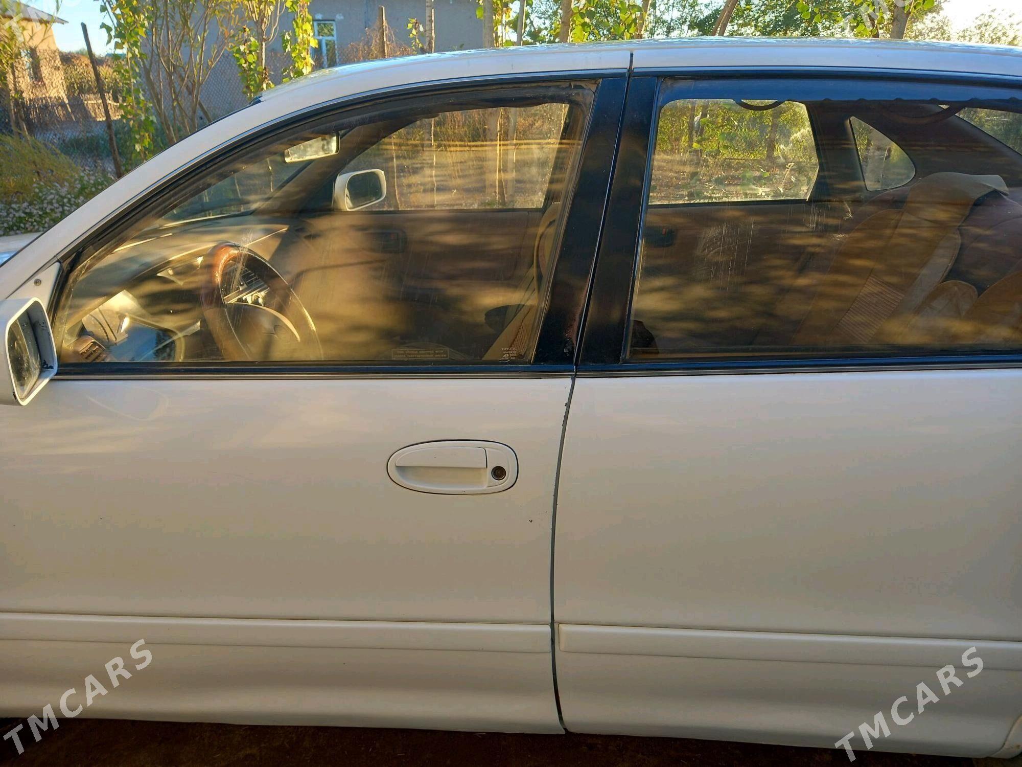 Toyota Avalon 1995 - 105 000 TMT - Кёнеургенч - img 4