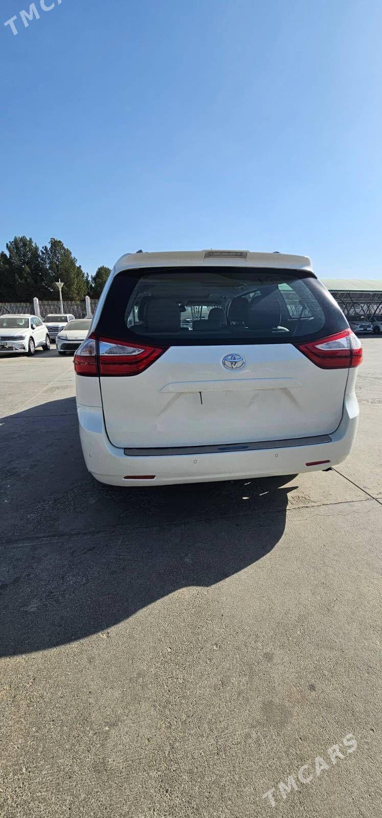 Toyota Sienna 2019 - 700 000 TMT - Ашхабад - img 5
