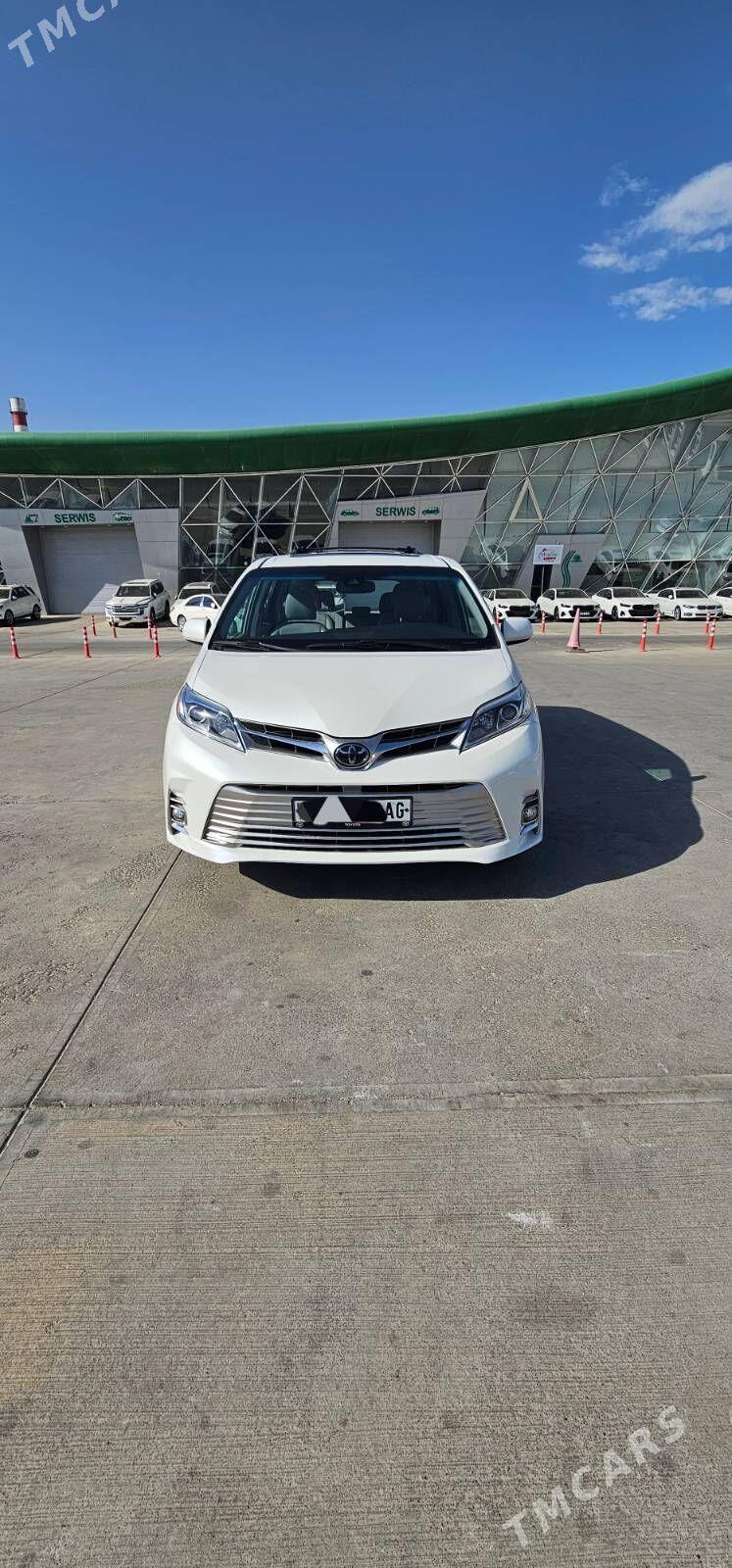 Toyota Sienna 2019 - 700 000 TMT - Ашхабад - img 4