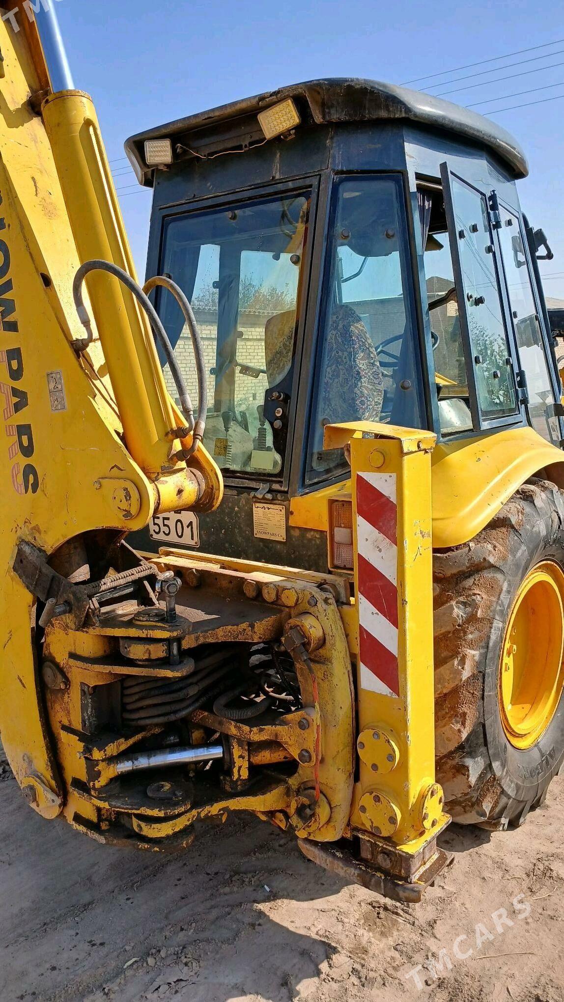 JCB 3CX Compact 2013 - 250 000 TMT - Керки - img 4