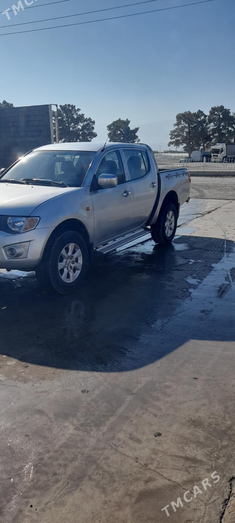 Mitsubishi L200 2012 - 150 000 TMT - Büzmeýin - img 2