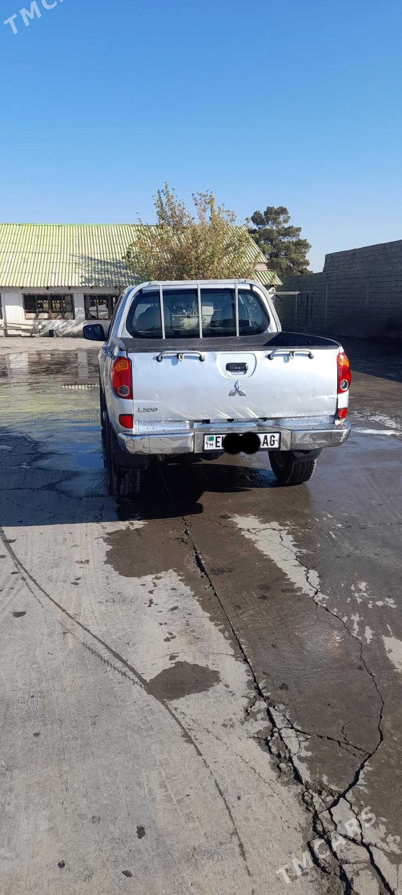 Mitsubishi L200 2012 - 150 000 TMT - Büzmeýin - img 4