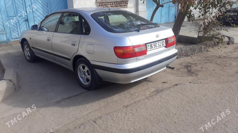 Toyota Carina 1997 - 90 000 TMT - Дашогуз - img 2