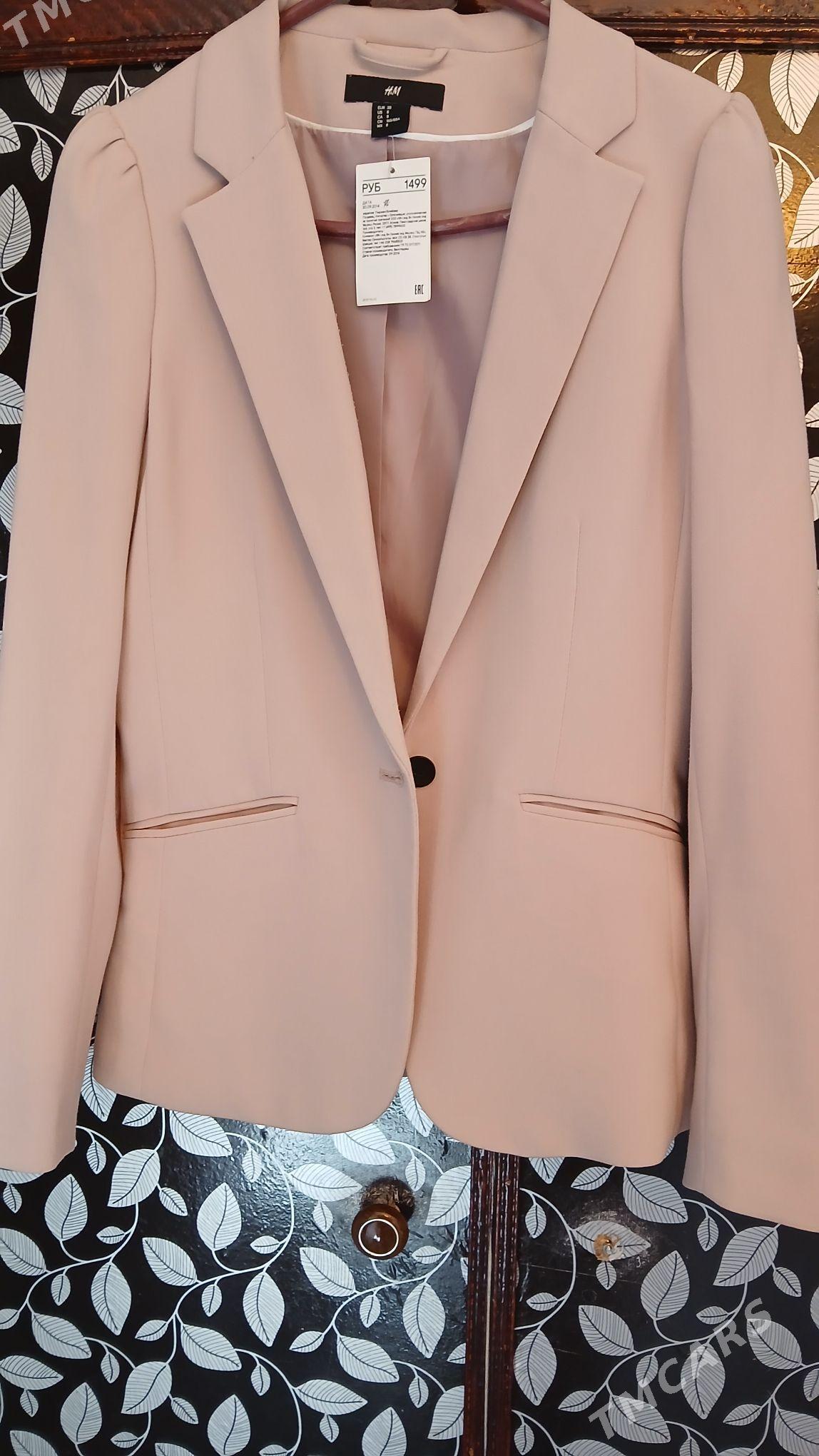 Modny kostum - 3 mkr - img 1