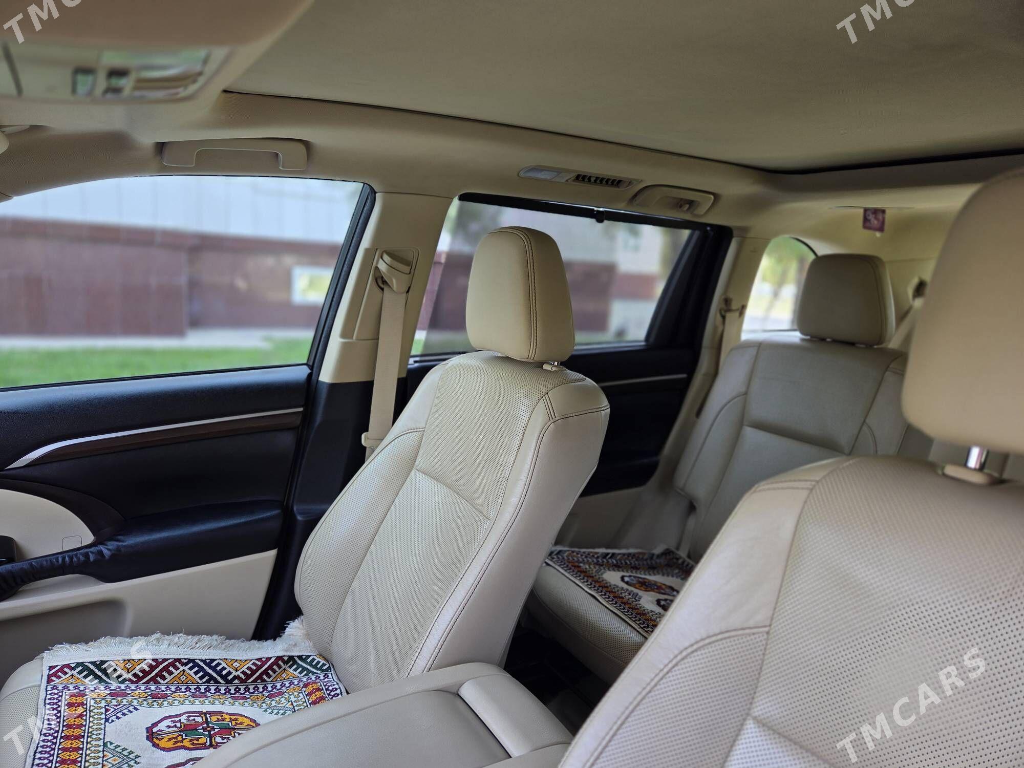 Toyota Highlander 2016 - 520 000 TMT - Гуртли - img 6