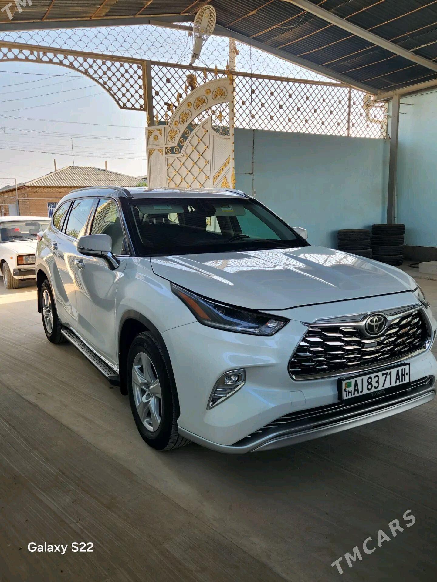 Toyota Highlander 2021 - 500 000 TMT - Tejen - img 2