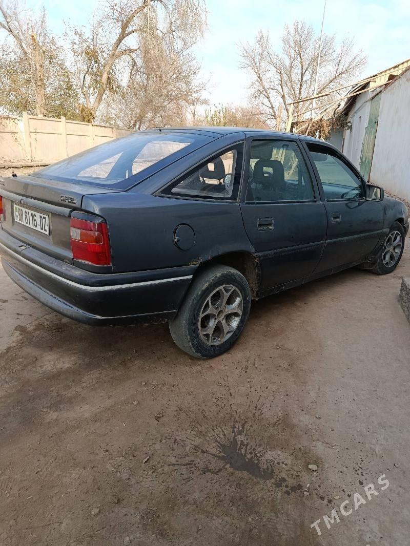 Opel Vectra 1993 - 22 000 TMT - Шабатский этрап - img 2