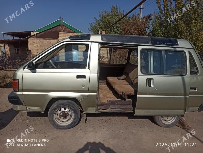 Toyota Hiace 1991 - 33 000 TMT - Керки - img 4