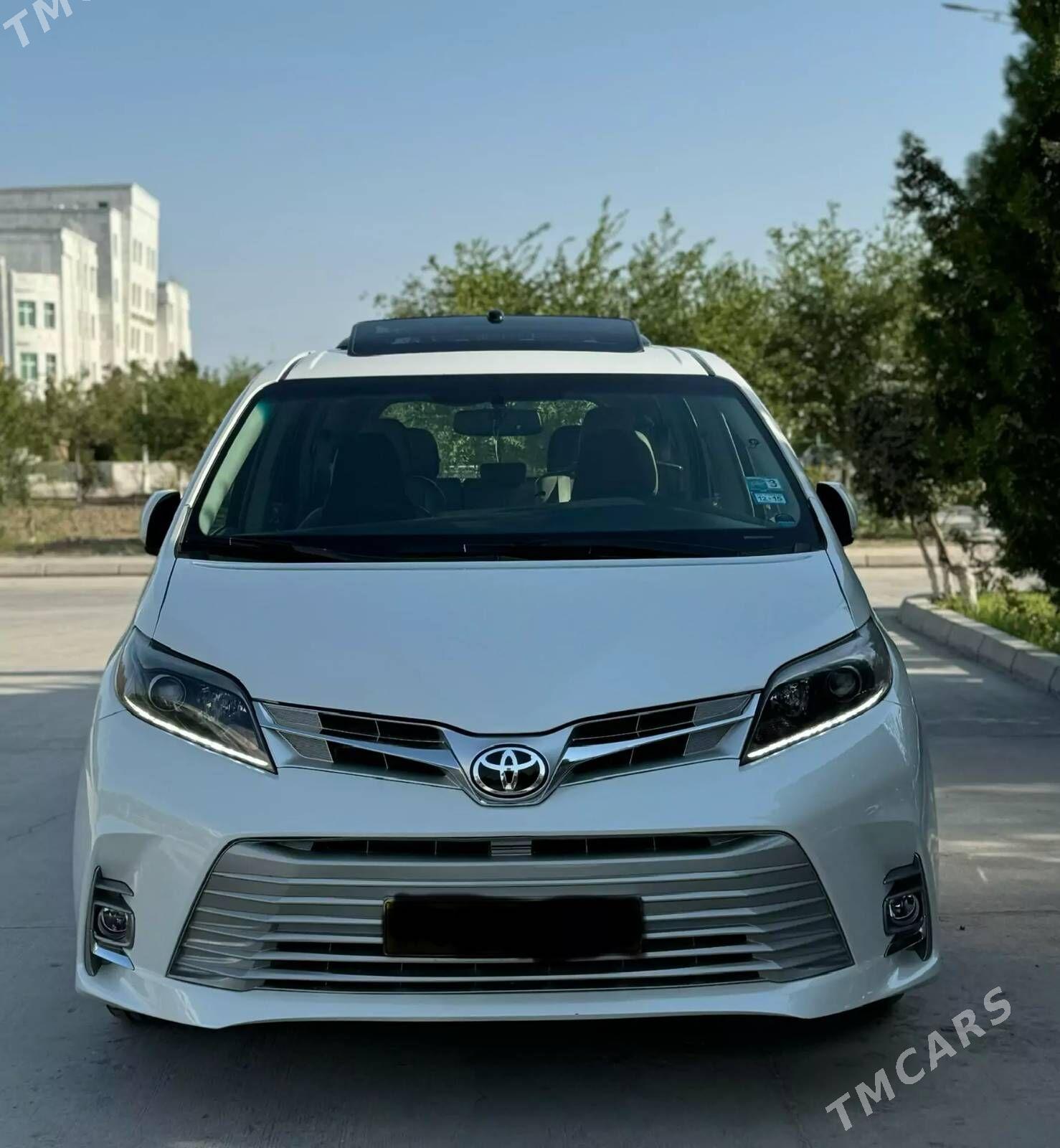 Toyota Sienna 2016 - 400 000 TMT - Балканабат - img 5