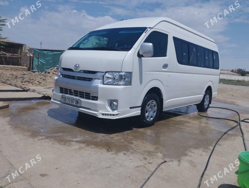 Toyota Hiace 2013 - 480 000 TMT - Балканабат - img 8