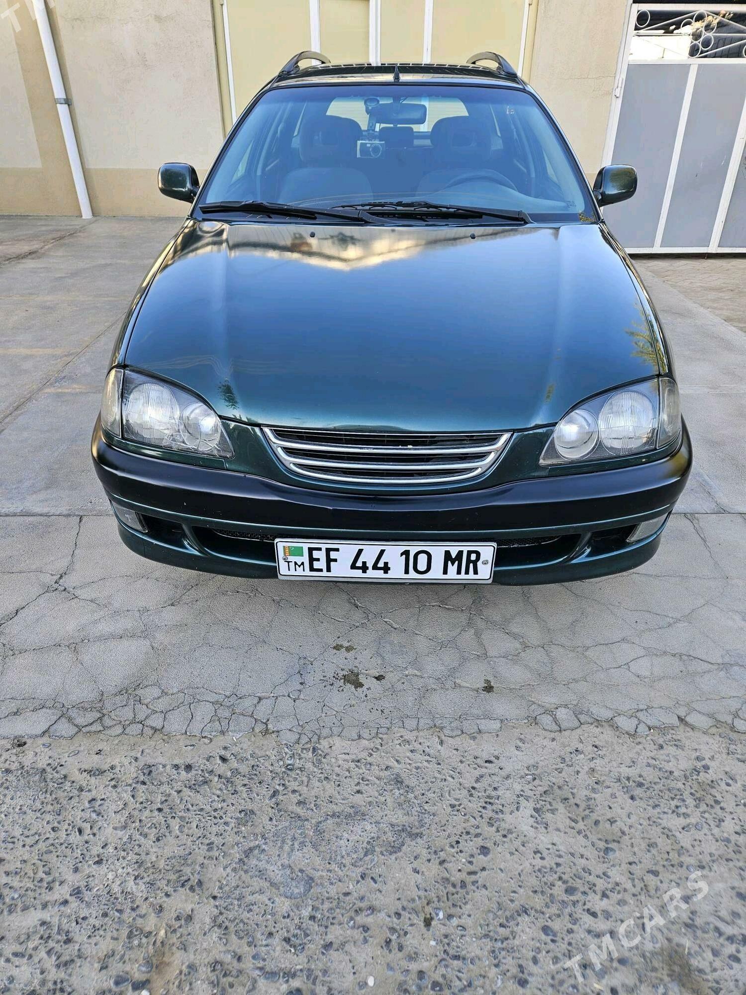 Toyota Avensis 1999 - 110 000 TMT - Байрамали - img 4