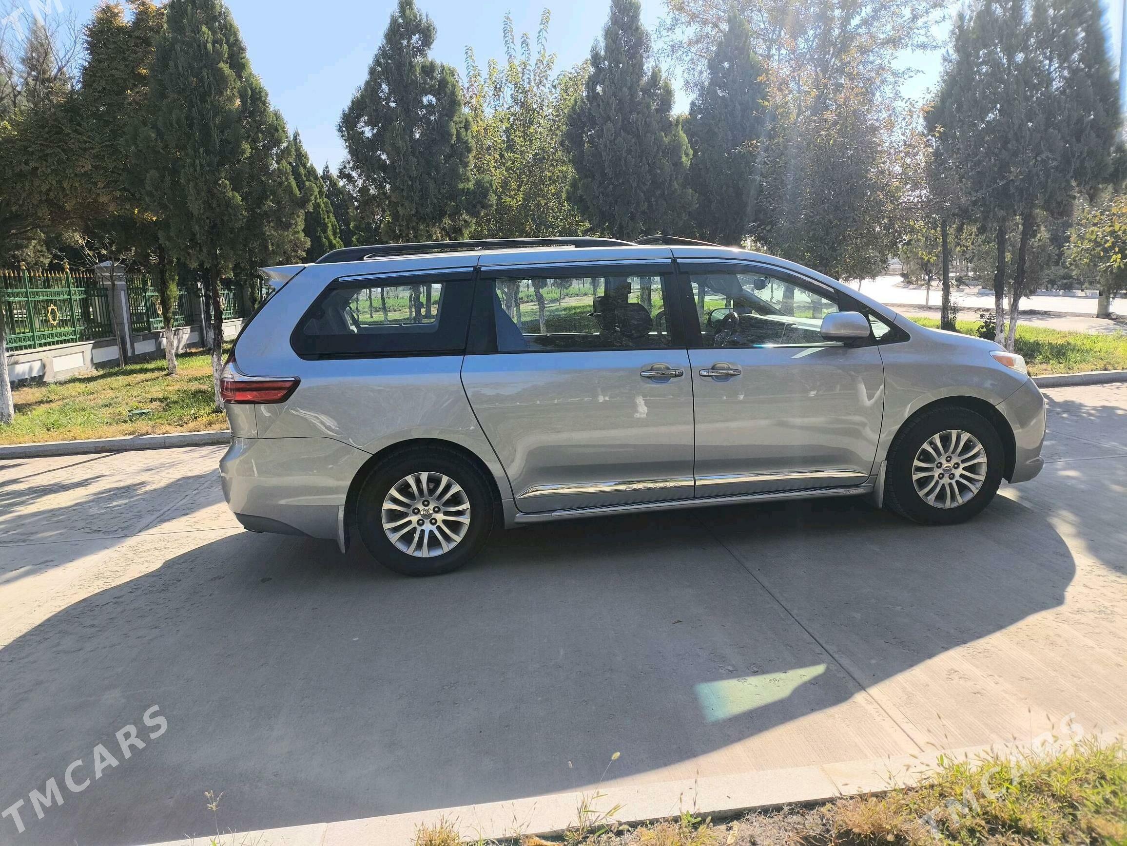 Toyota Sienna 2014 - 360 000 TMT - Бузмеин ГРЭС - img 4
