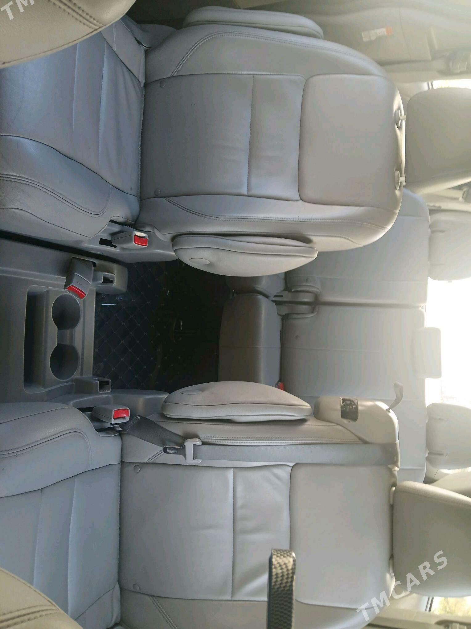 Toyota Sienna 2014 - 360 000 TMT - Бузмеин ГРЭС - img 7