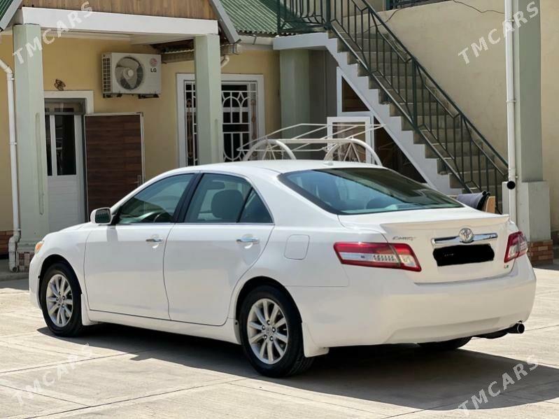 Toyota Camry 2010 - 200 000 TMT - Мары - img 2