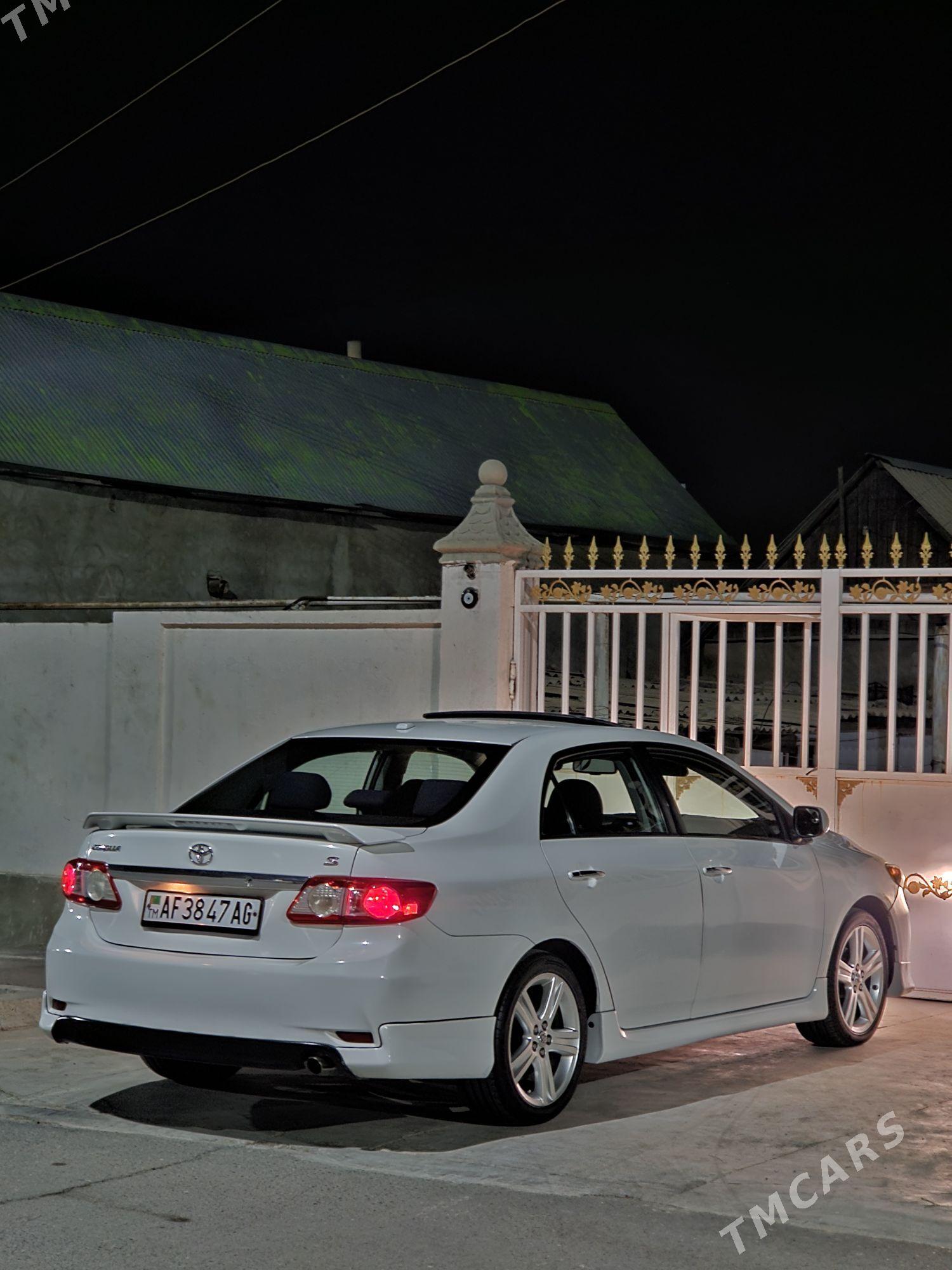 Toyota Corolla 2012 - 180 000 TMT - Aşgabat - img 4