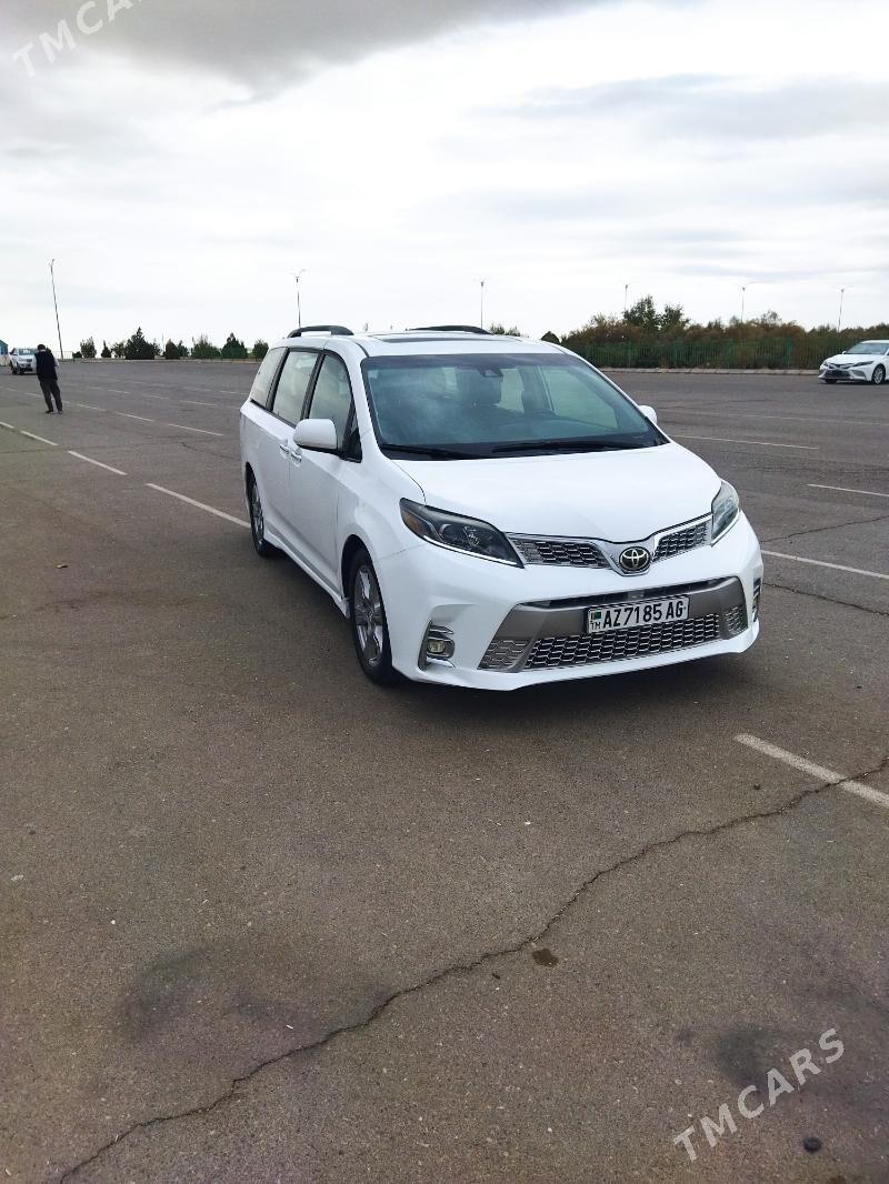 Toyota Sienna 2018 - 413 000 TMT - "Altyn Asyr" Gündogar bazary (Jygyllyk) - img 2