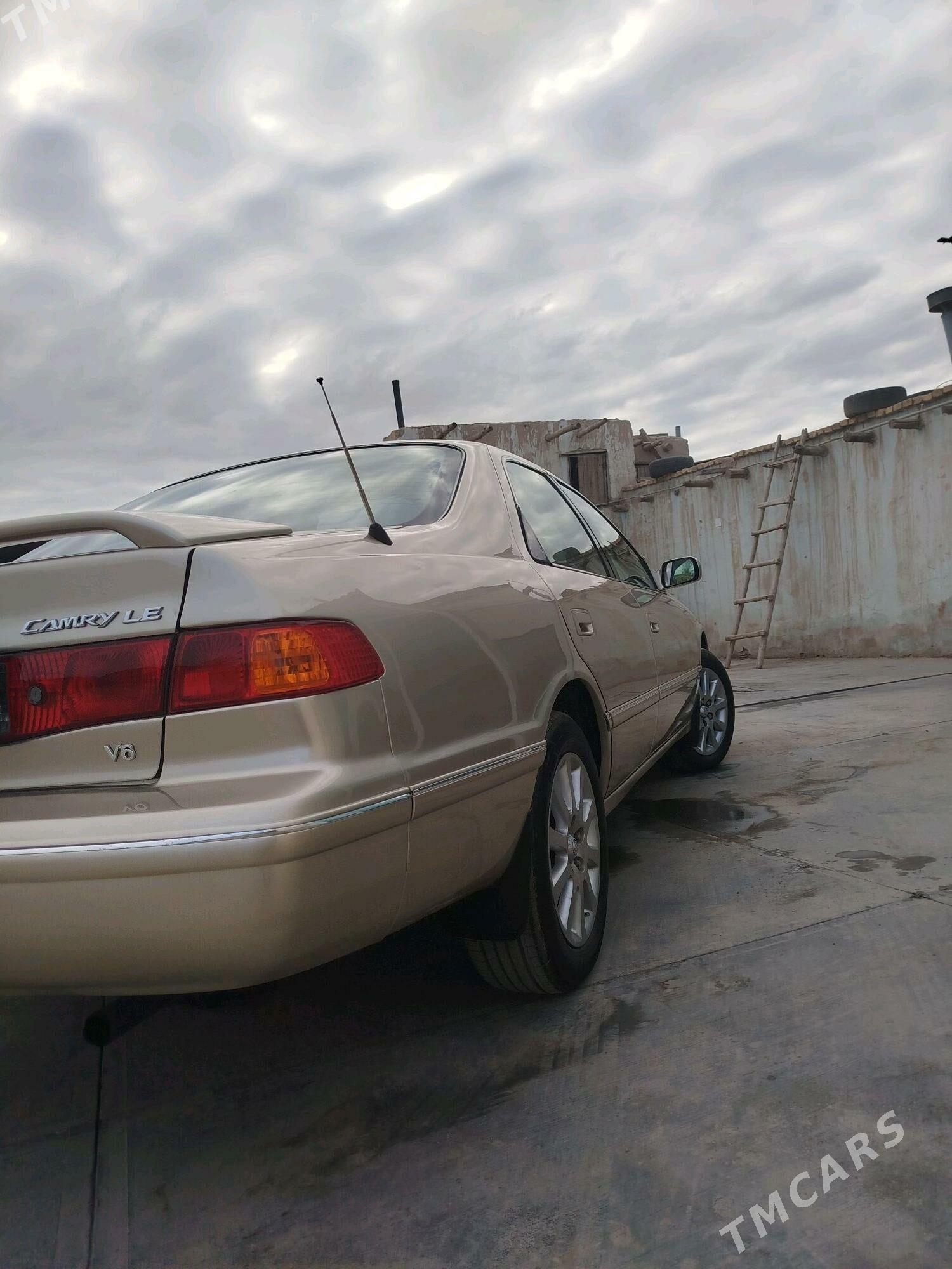 Toyota Camry 1999 - 142 000 TMT - Daşoguz - img 5