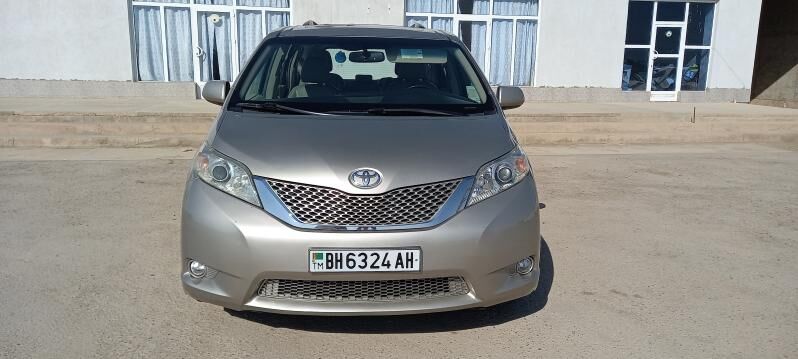 Toyota Sienna 2016 - 380 000 TMT - Теджен - img 4