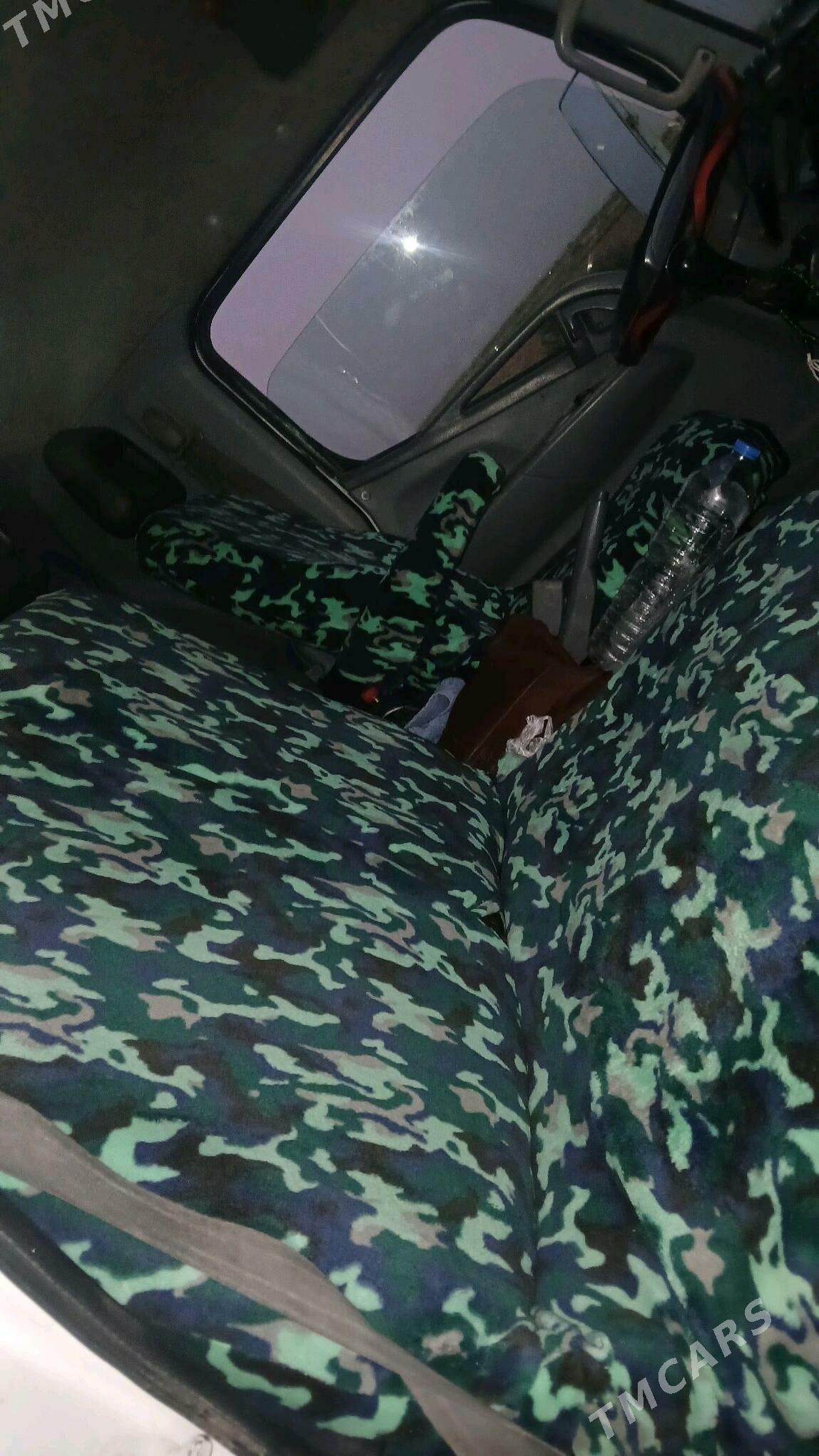 Toyota Hilux 2008 - 245 000 TMT - Бахарден - img 10