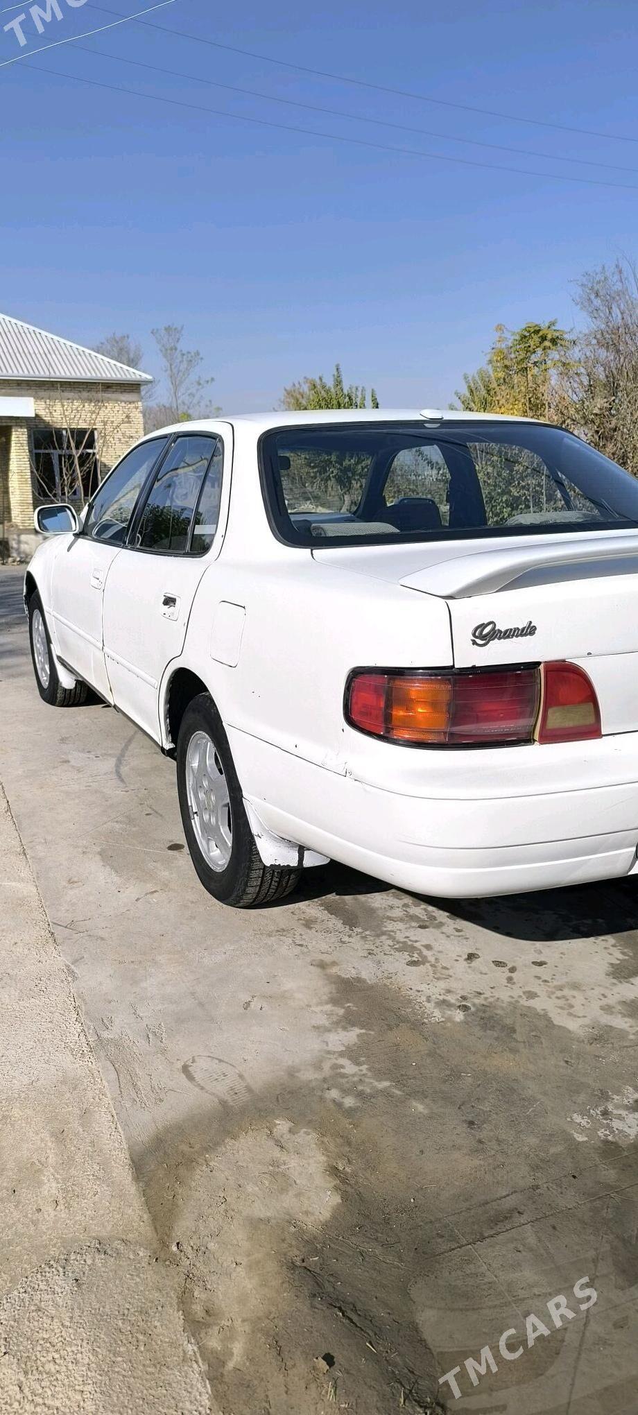Toyota Camry 1994 - 70 000 TMT - Baýramaly - img 3