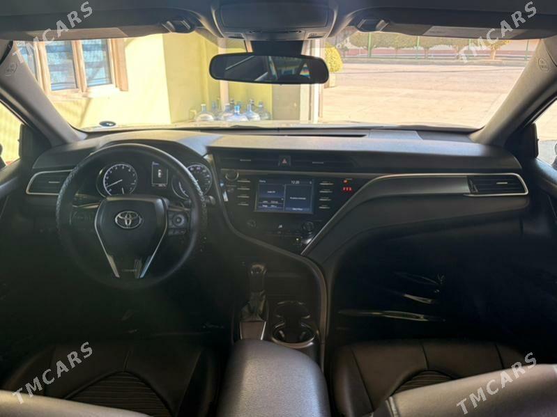 Toyota Camry 2018 - 310 000 TMT - Aşgabat - img 9