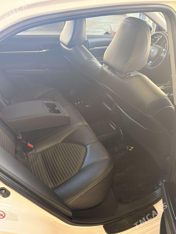 Toyota Camry 2018 - 310 000 TMT - Aşgabat - img 8