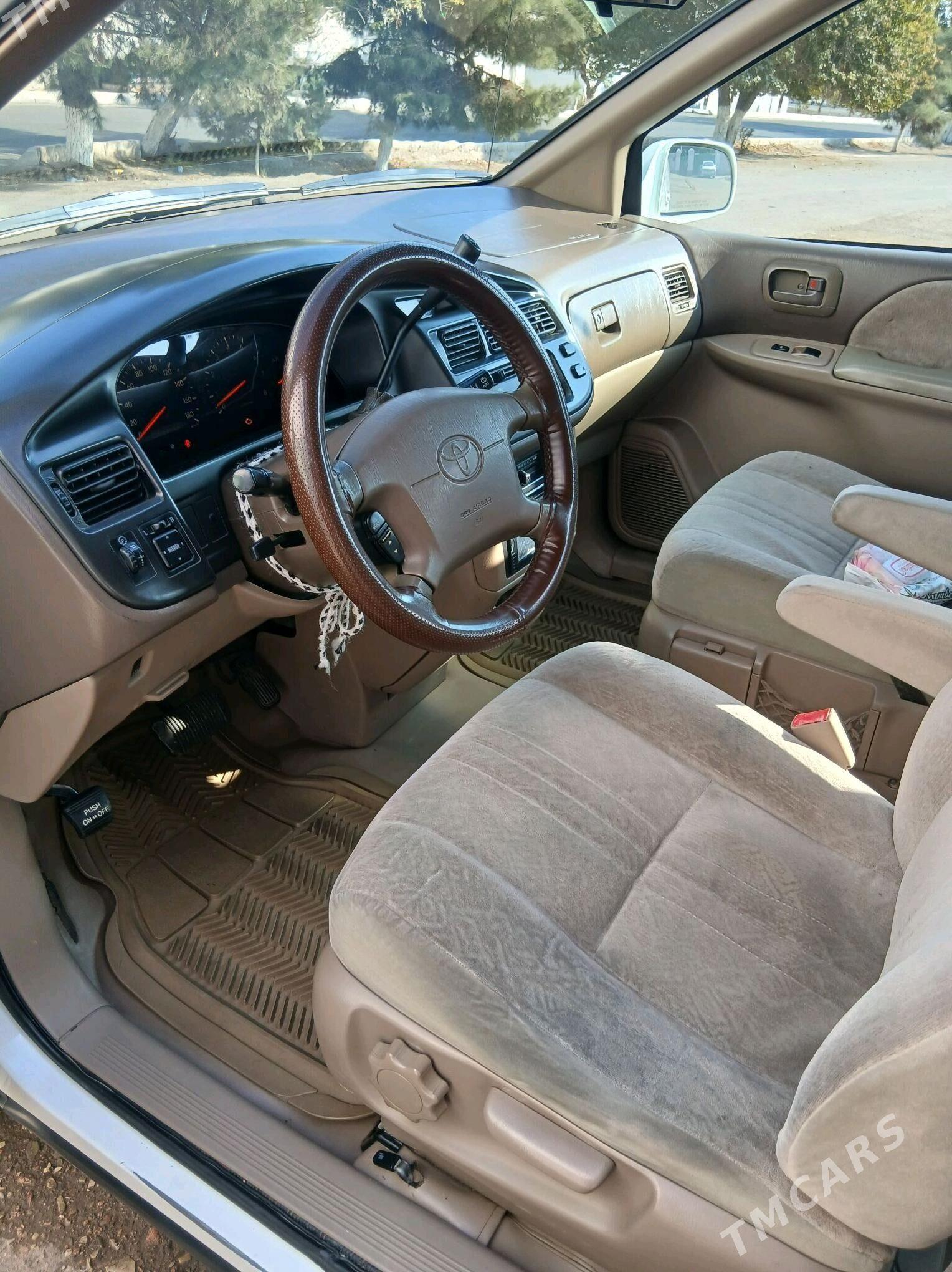 Toyota Sienna 2000 - 180 000 TMT - Туркменбаши - img 5