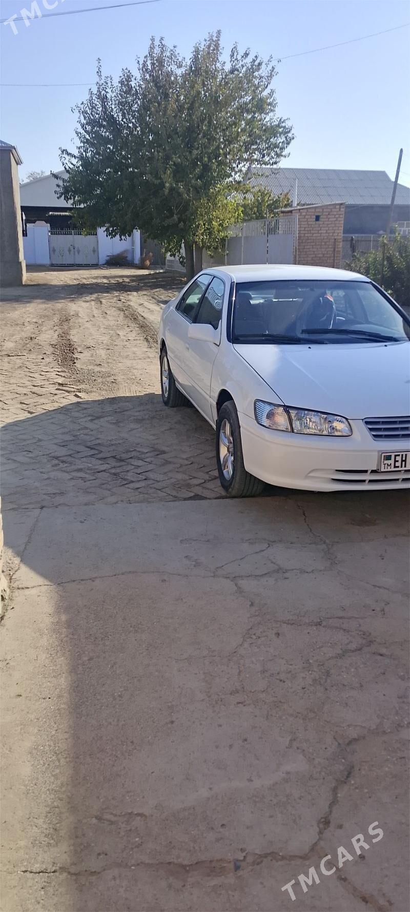 Toyota Camry 1999 - 112 000 TMT - Baýramaly - img 2