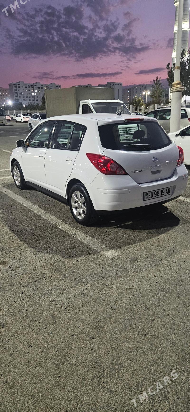 Nissan Versa 2010 - 142 000 TMT - 8 mkr - img 4