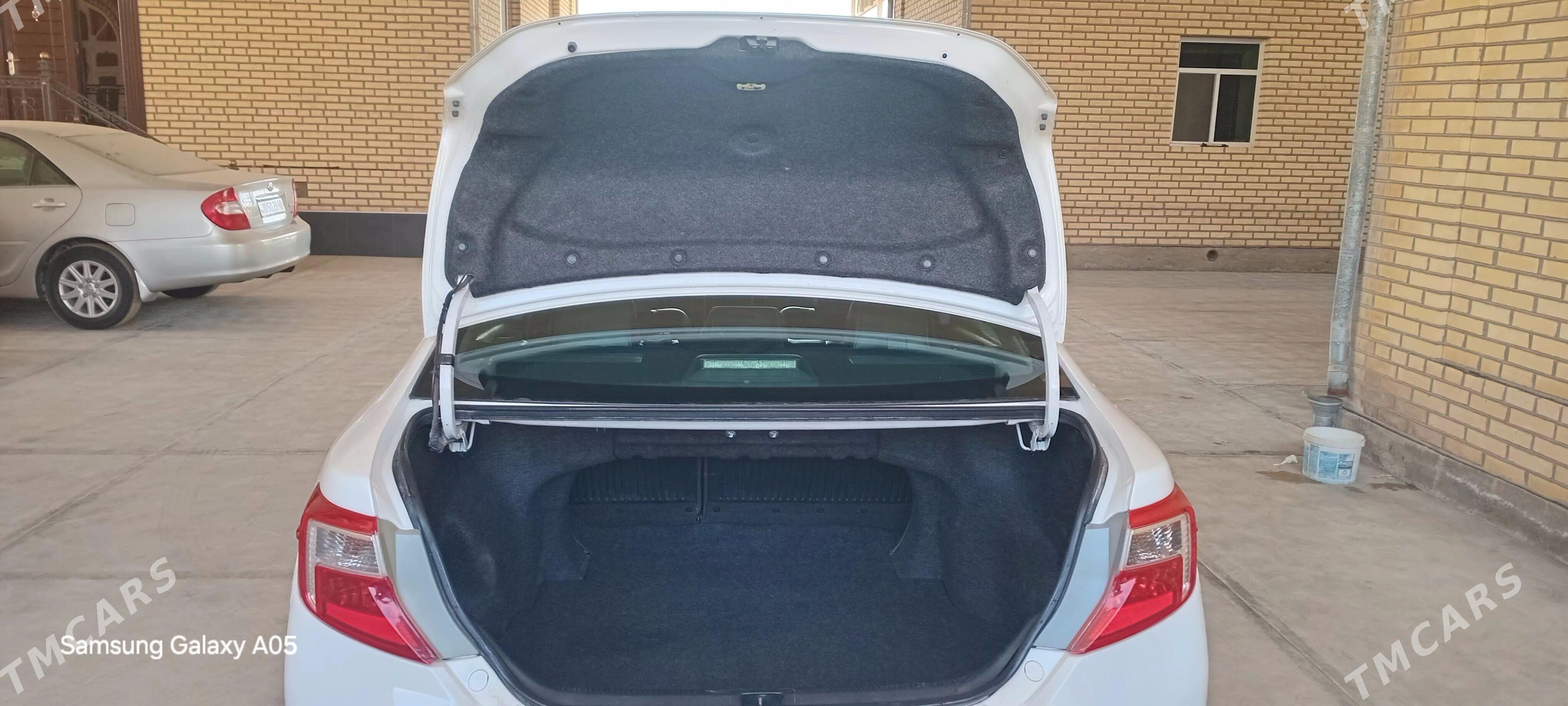 Toyota Camry 2012 - 227 000 TMT - Мары - img 10