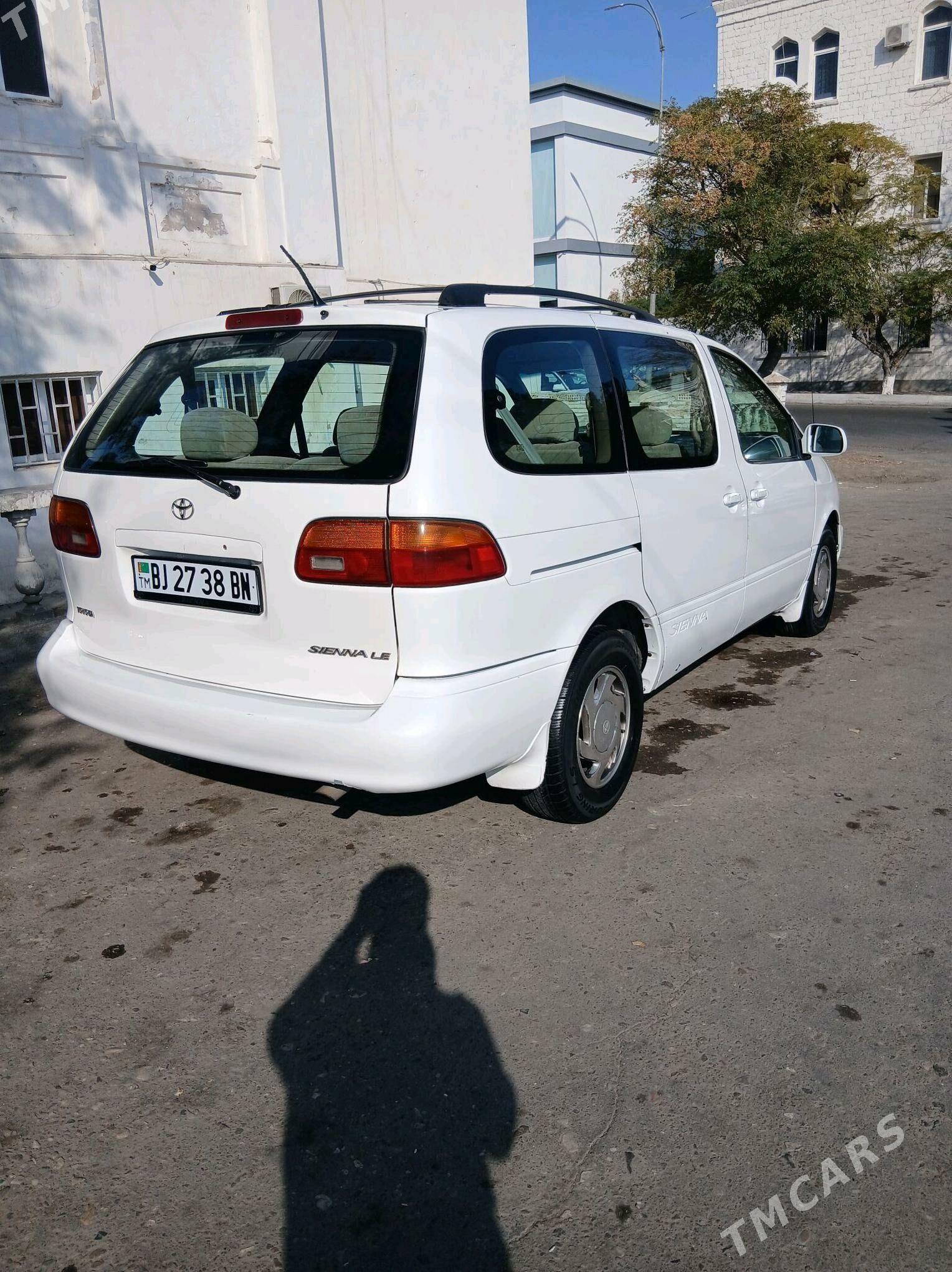 Toyota Sienna 2000 - 180 000 TMT - Туркменбаши - img 2