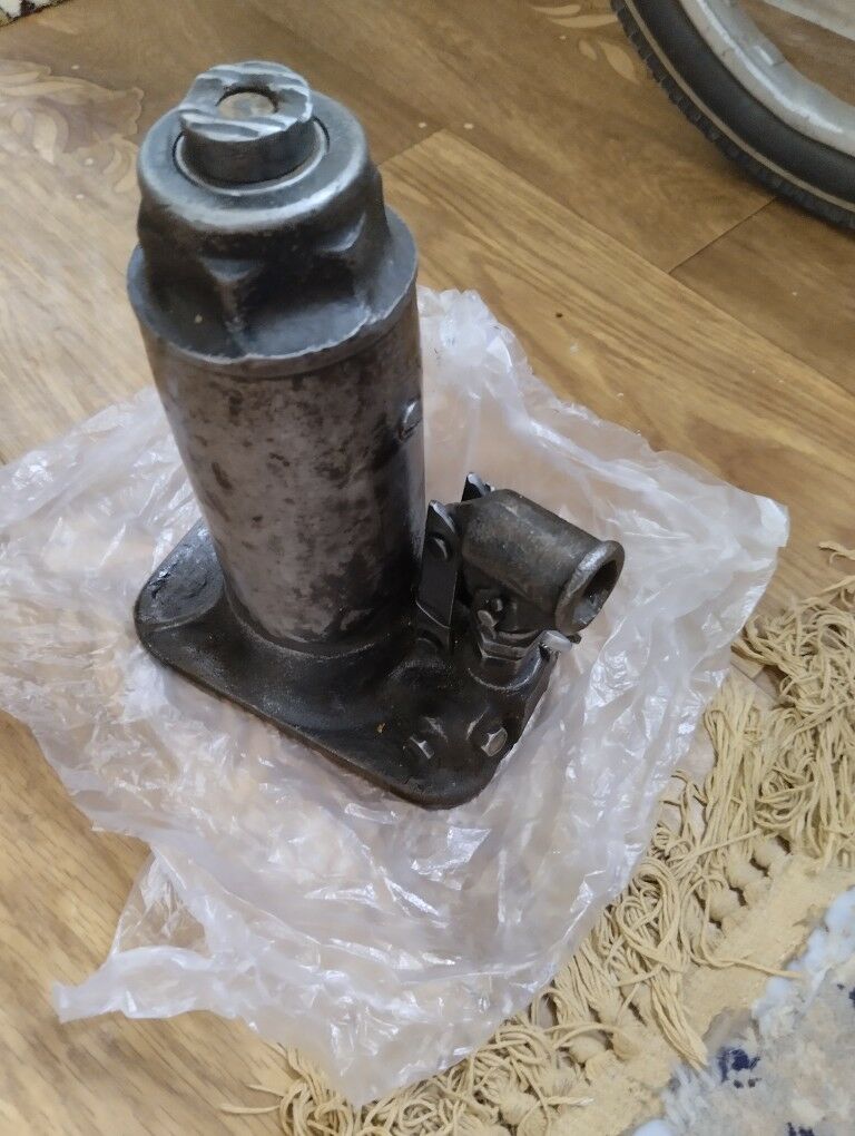 домкрат 350 TMT - Büzmeýin GRES - img 2