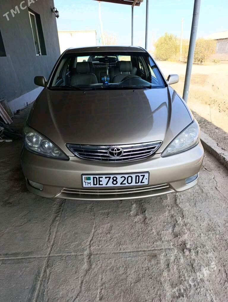 Toyota Camry 2002 - 186 000 TMT - Кёнеургенч - img 4