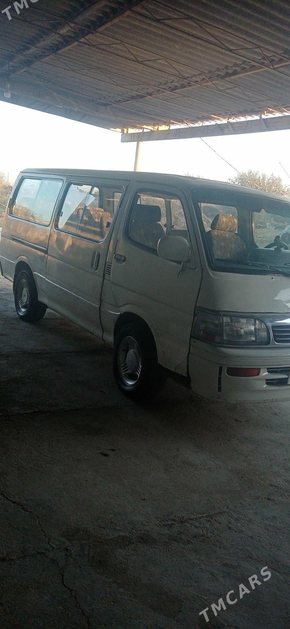 Toyota Hiace 2002 - 55 000 TMT - Байрамали - img 6