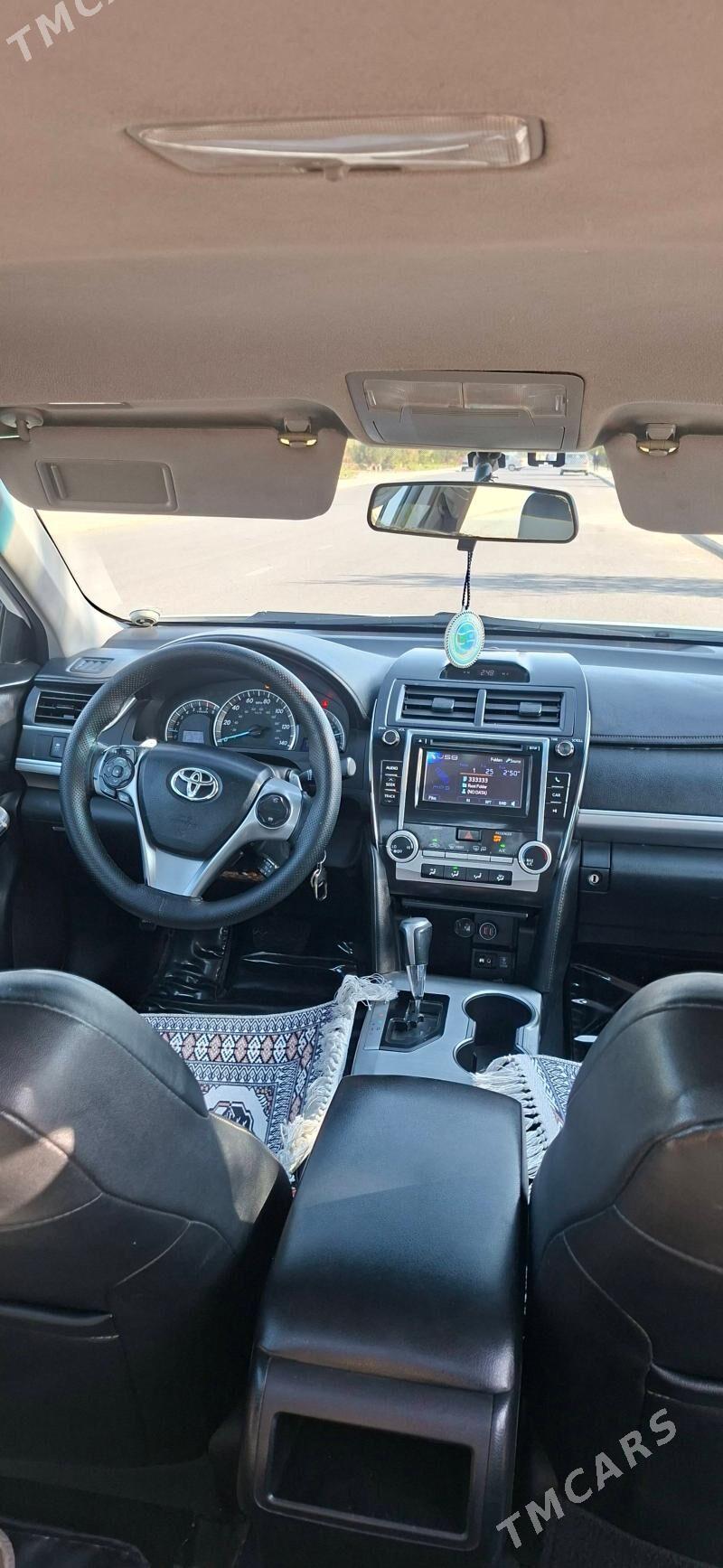 Toyota Camry 2012 - 210 000 TMT - Büzmeýin - img 2