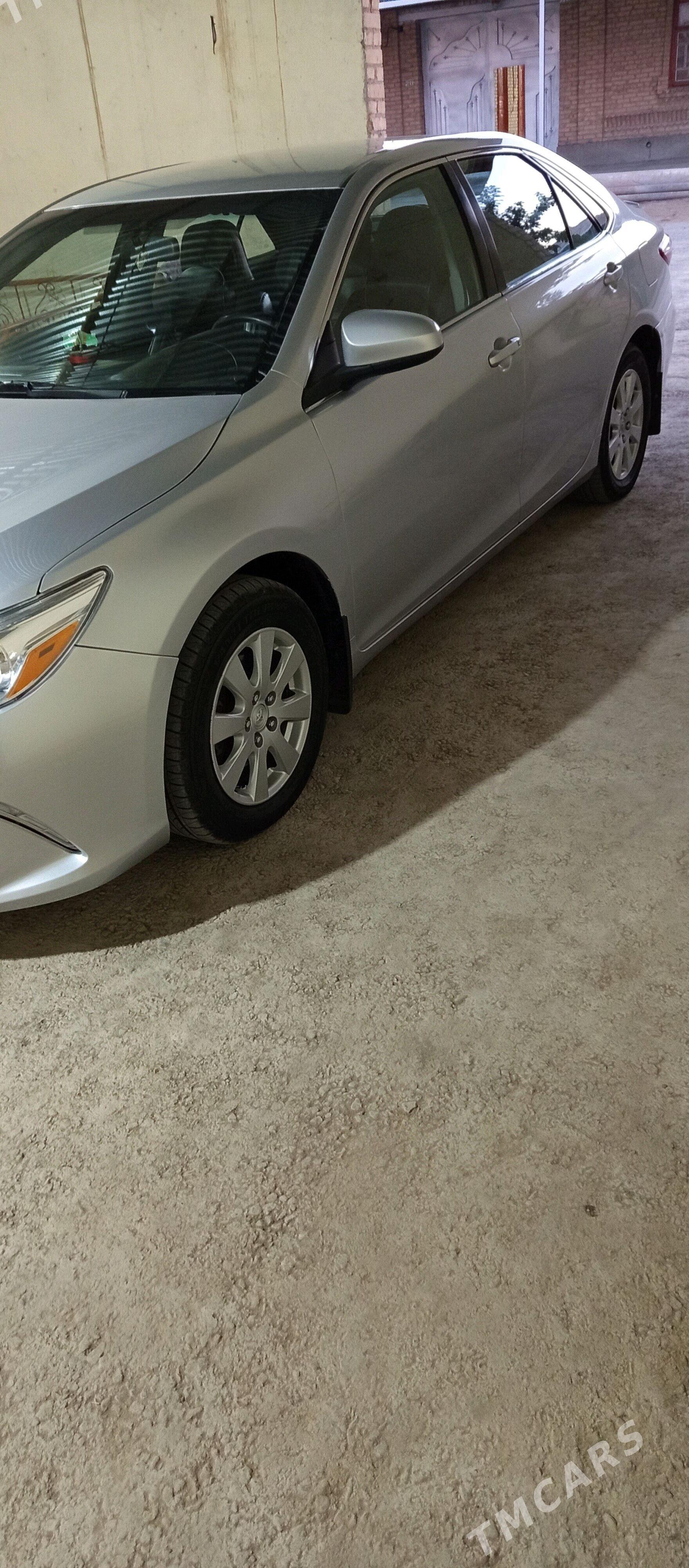 Toyota Camry 2017 - 260 000 TMT - Çärjew - img 3