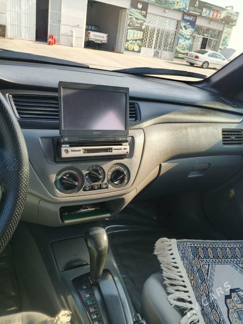 Mitsubishi Lancer 2004 - 95 000 TMT - Балканабат - img 5